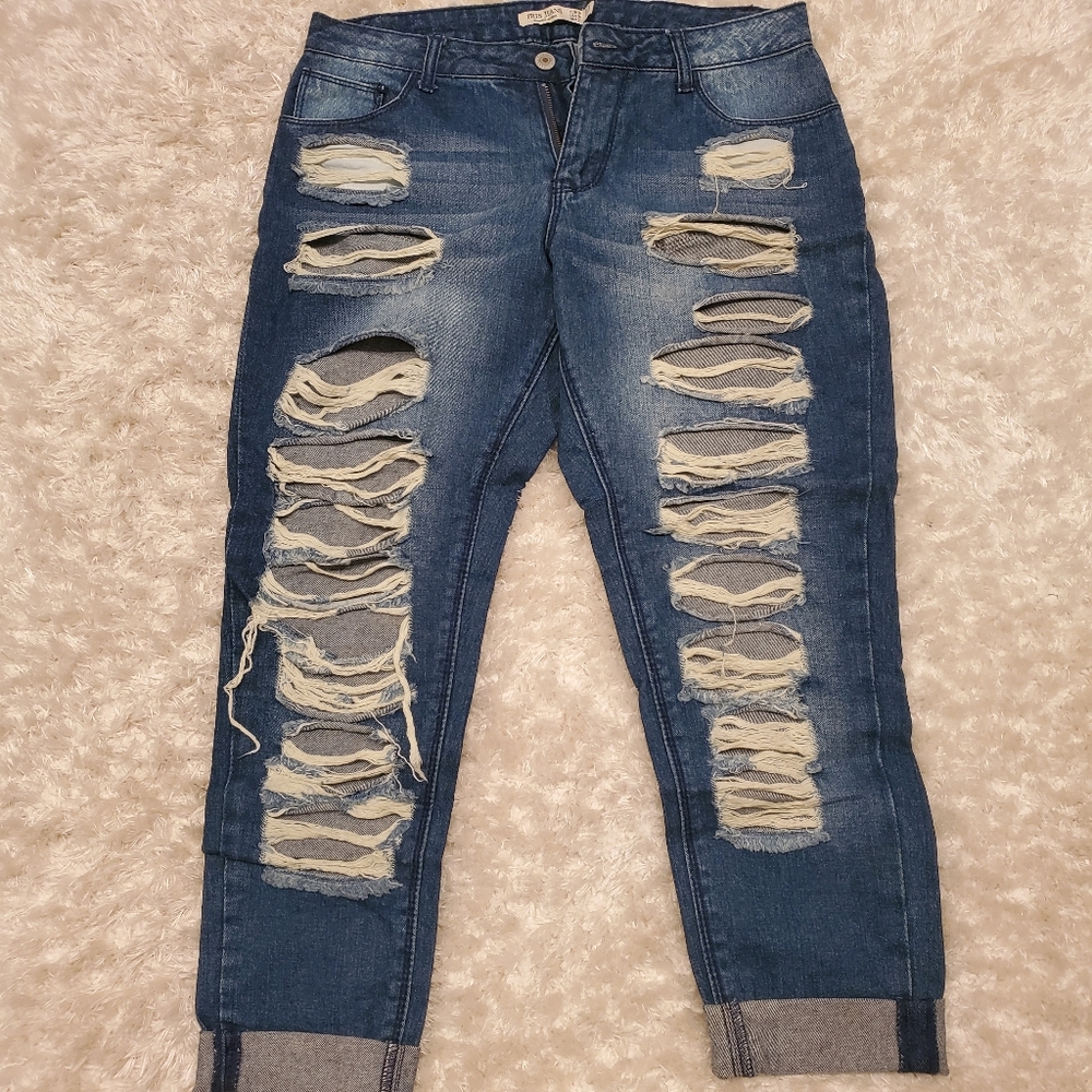 IRIS JEANS Distressed/ Cropped Boyfriend Jeans